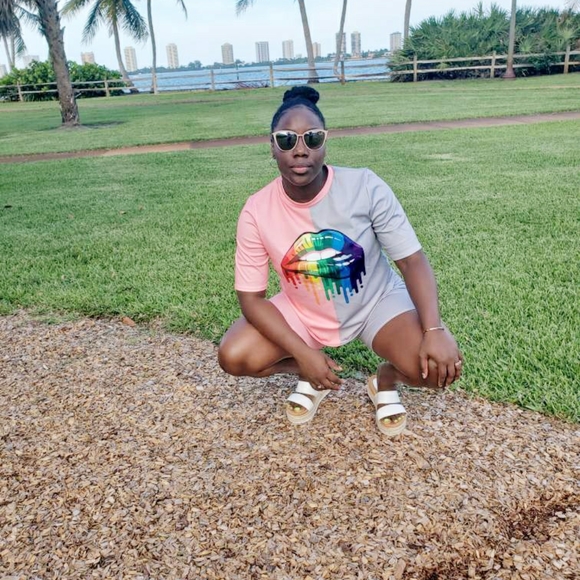 Summer Outfit - Picture 3 of 3